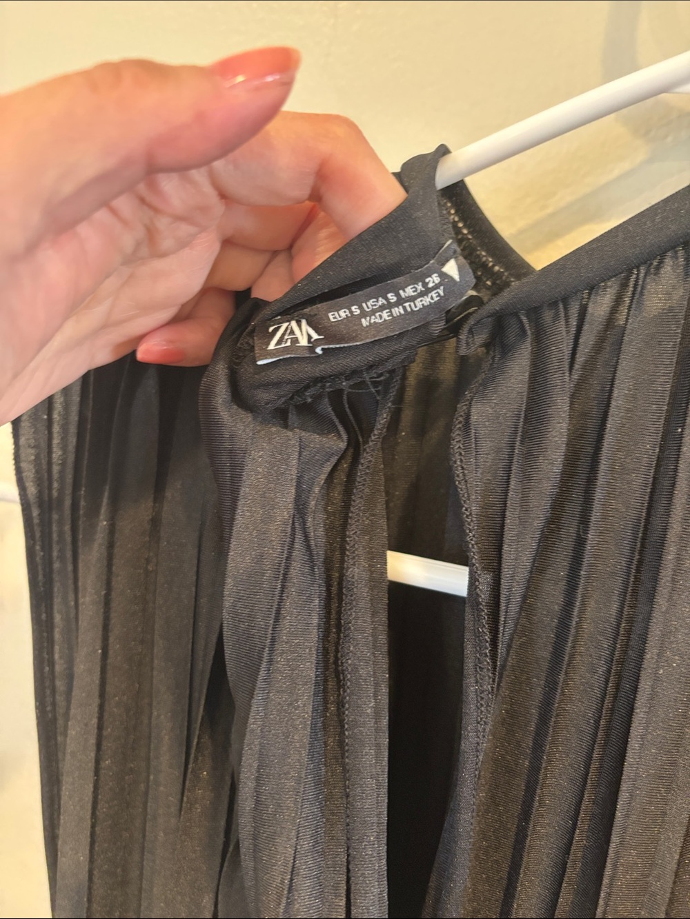 Zara Black Pleated Wide-Leg Jumpsuit with Tie Waist - Picture 4 of 4